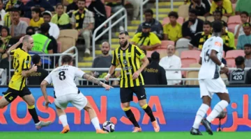 موعد الظهور الأول.. متى يرتدي كريم بنزيما قميص الهلال في الدوري السعودي؟